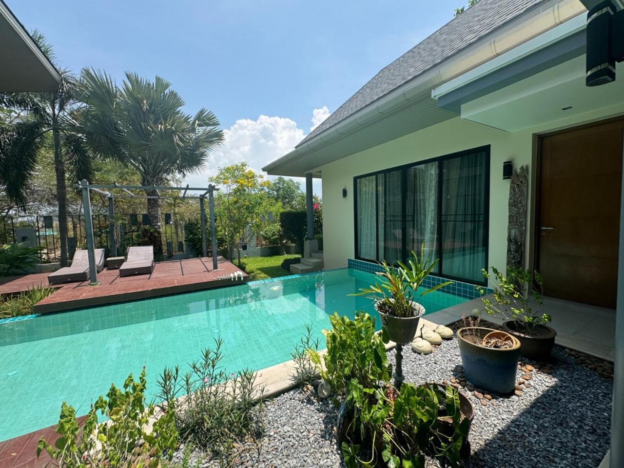 Ibiscus Villa By G Estate Rawai Bagian luar foto